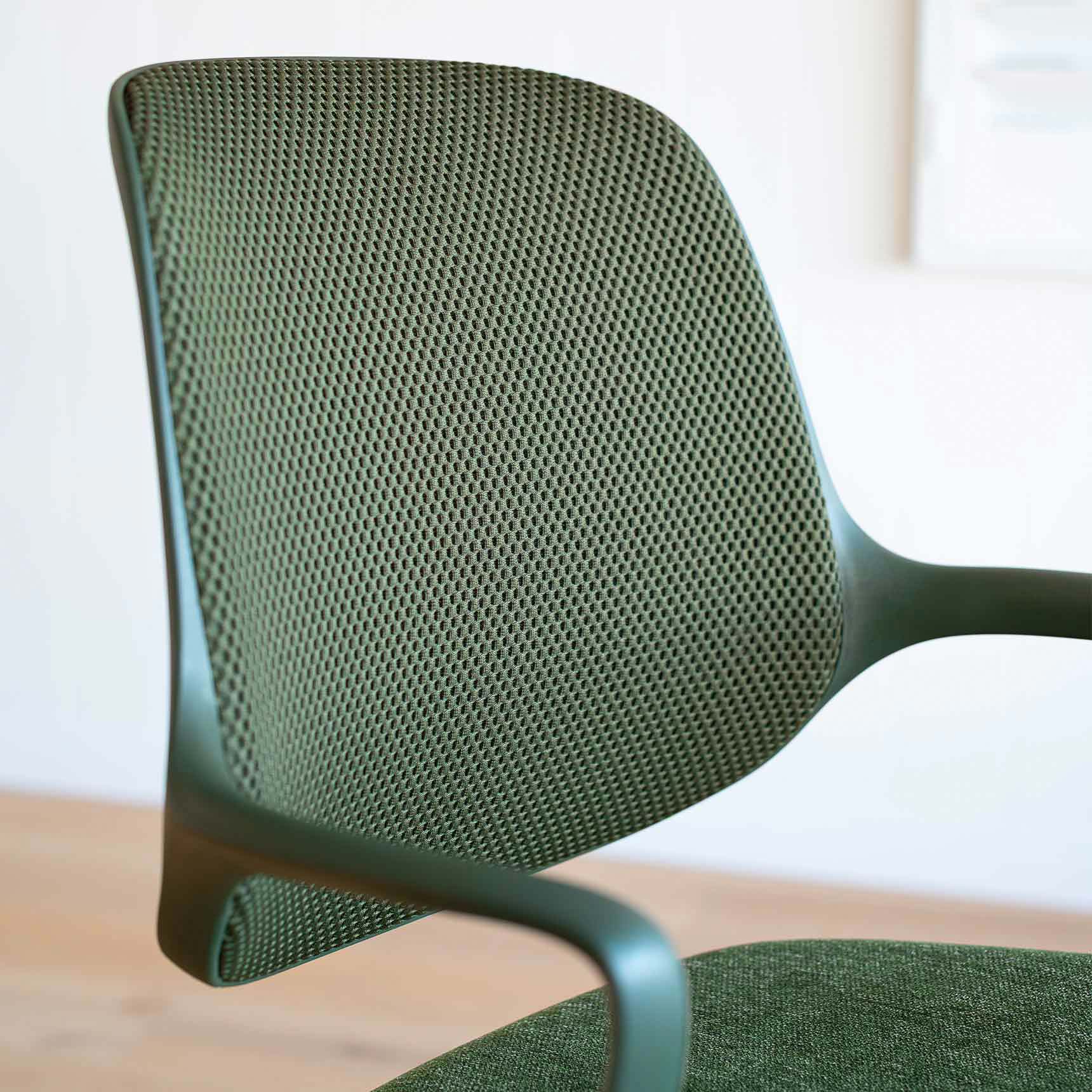 Desky Evoque Low Back Office Chair