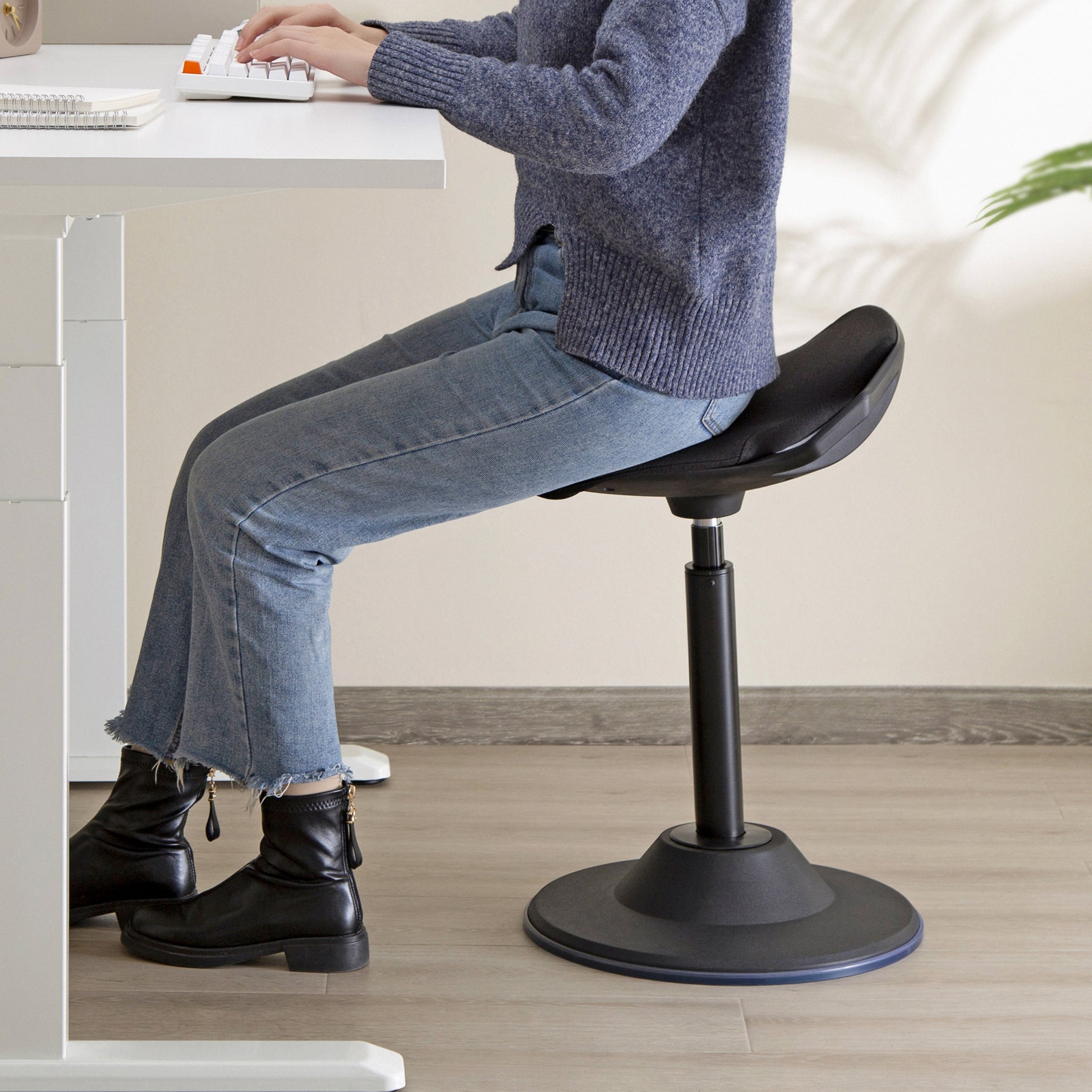 Desky Sit Stand Pro Active Stool