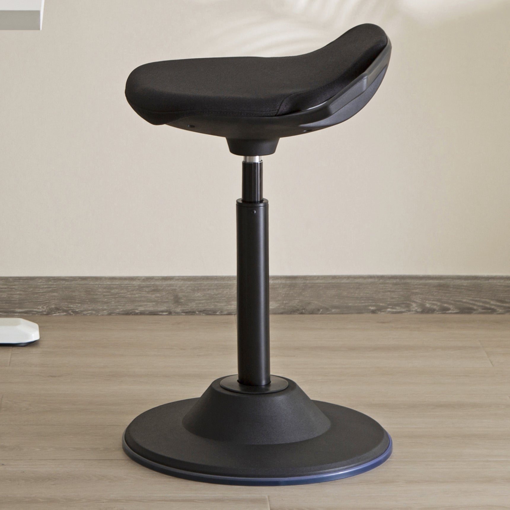 Desky Sit Stand Pro Active Stool