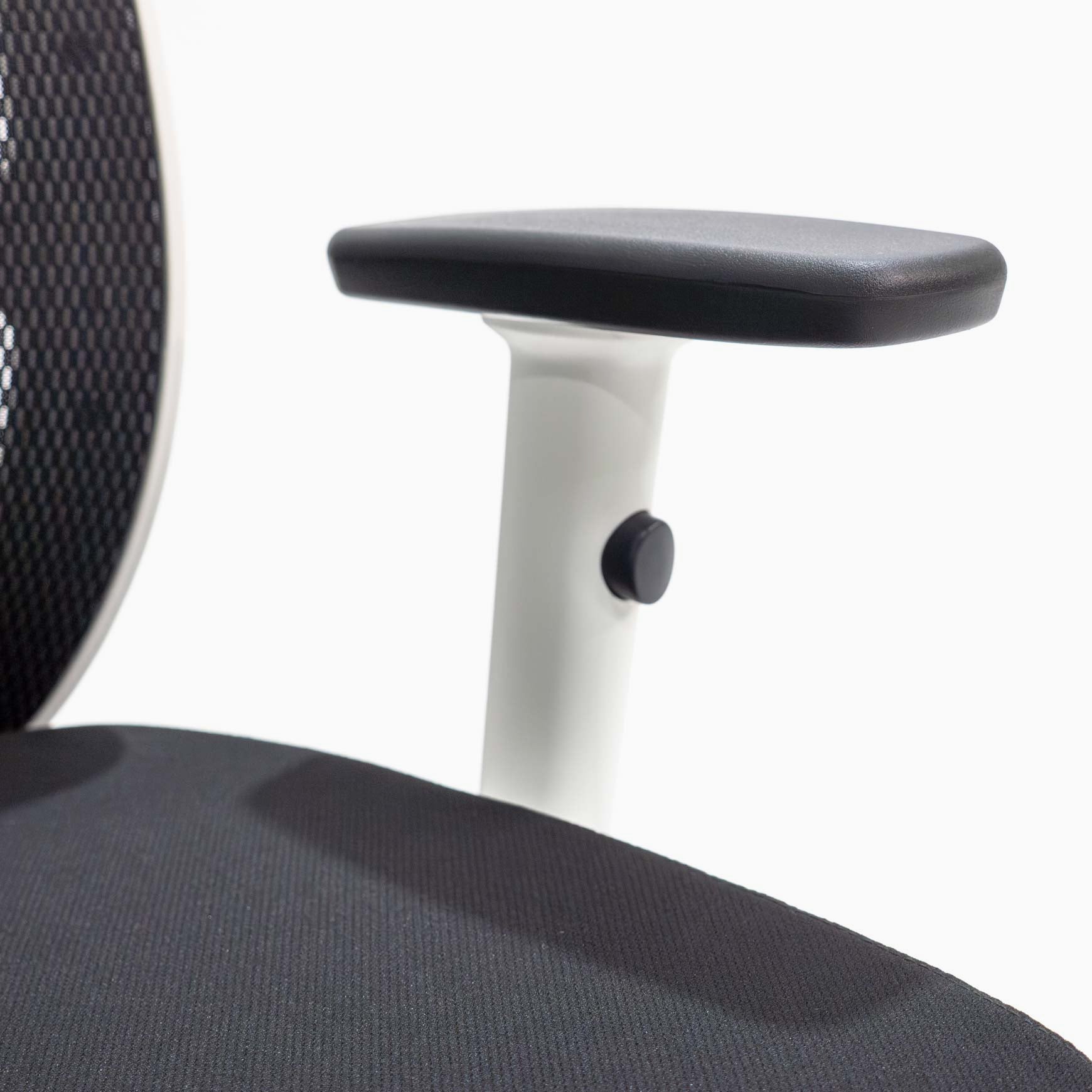 Desky Luminous Mesh Chair