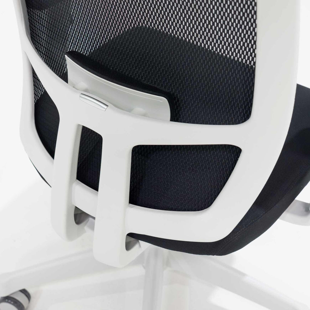 Desky Luminous Mesh Chair