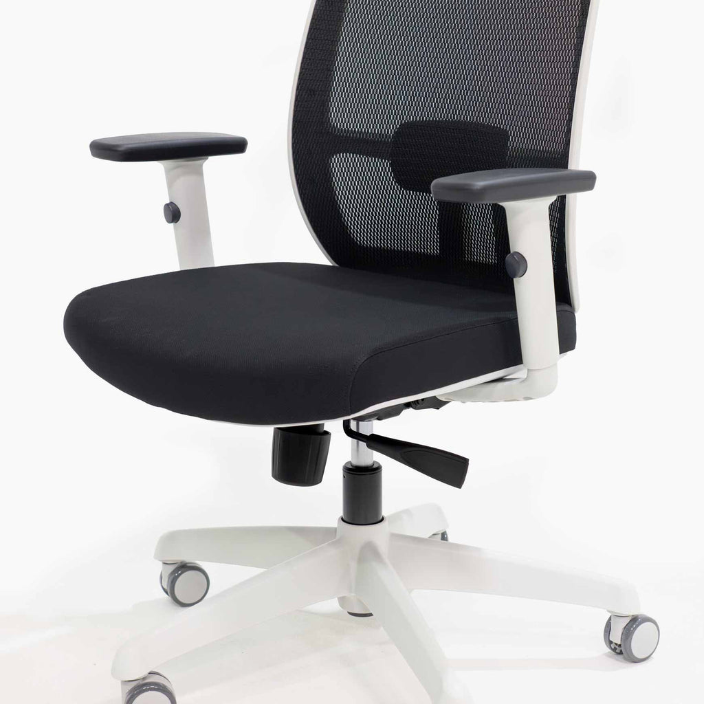 Desky Luminous Mesh Chair